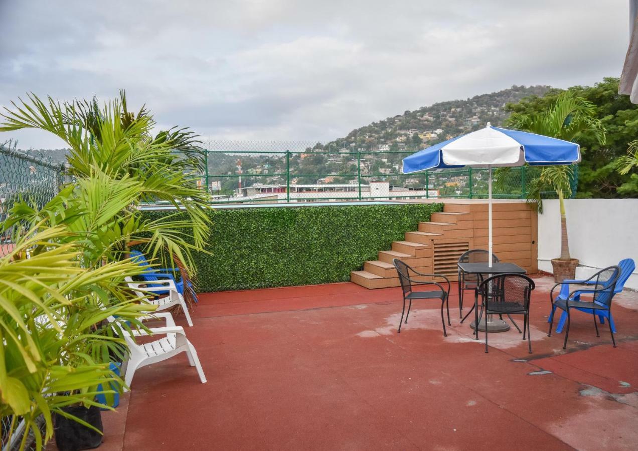 Hotel Gaby Inn Zihuatanejo Exteriör bild