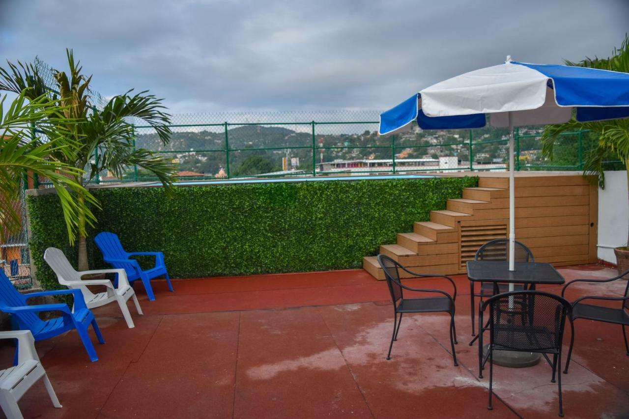 Hotel Gaby Inn Zihuatanejo Exteriör bild